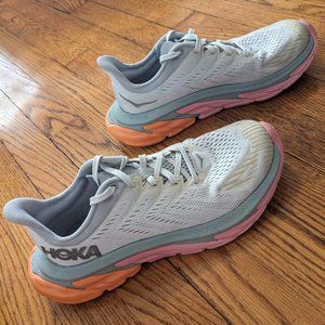 Women's Hoka Clifton Edge, size 7.5